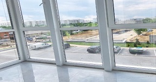 Панорамное остекление балкона Кызыл цена от 11 тыс. руб. м/п.